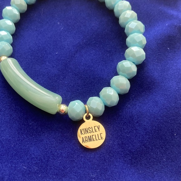 NEW Kinsley Armelle Caspien Collection Mint Bracelet with Velvet Pouch $30 NIB - Picture 3 of 7